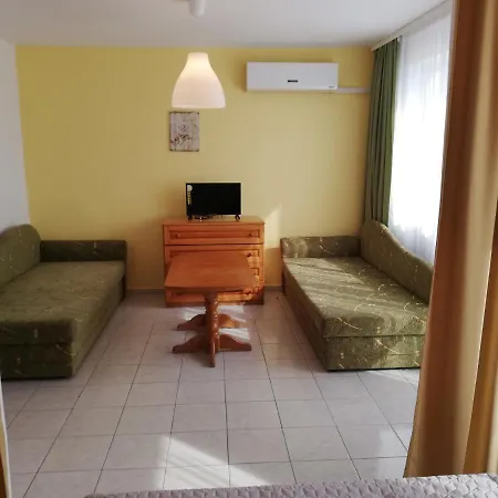 Panorama-Apartmany Chantall,Morski Zvuci 58,Ravda Gæstehus Ravda