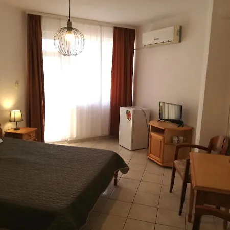 Panorama-Apartmany Chantall,Morski Zvuci 58,Ravda *