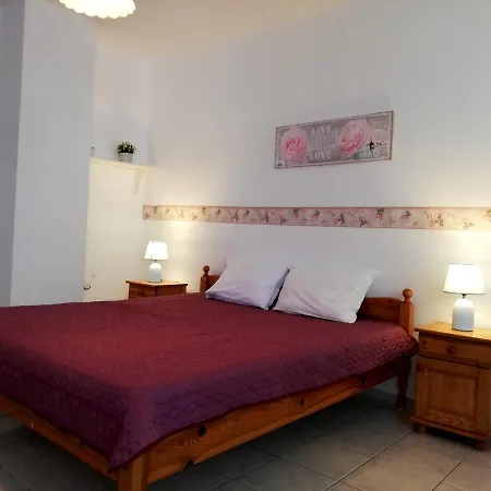 Panorama-Apartmany Chantall,Morski Zvuci 58,Ravda Gæstehus *