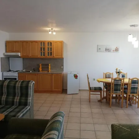 Panorama-Apartmany Chantall,Morski Zvuci 58,Ravda