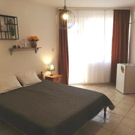 Panorama-Apartmany Chantall,Morski Zvuci 58,Ravda Gæstehus