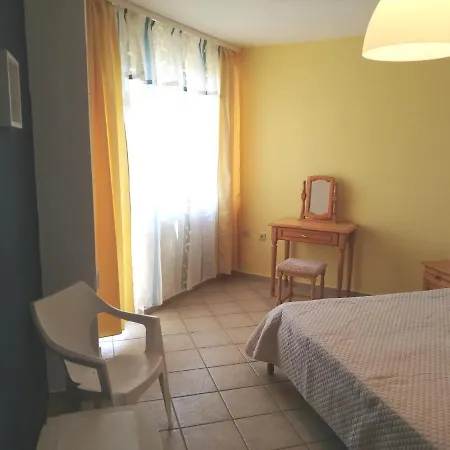 Panorama-Apartmany Chantall,Morski Zvuci 58,Ravda Guest house Ravda